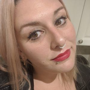 Meet your Posher, Laurel